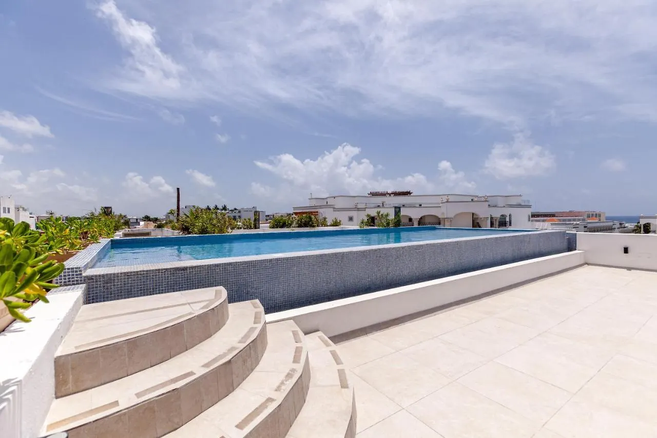 Infinito Condos Playa del Carmen