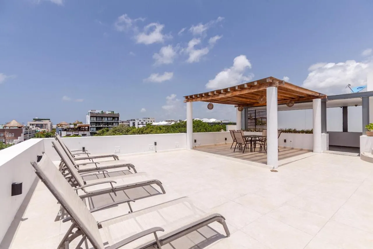 Infinito Condos Playa del Carmen 0*,