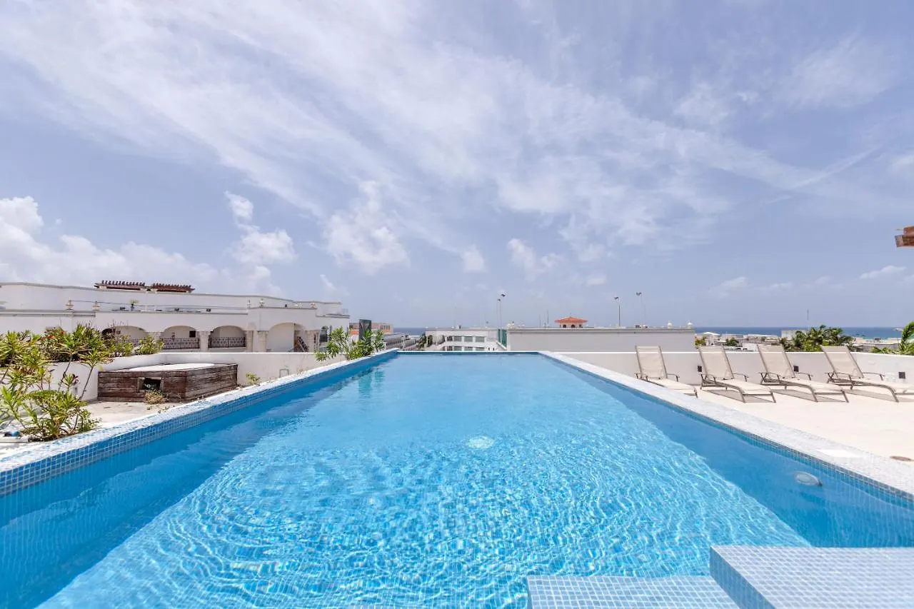 Infinito Condos Playa del Carmen 0*,